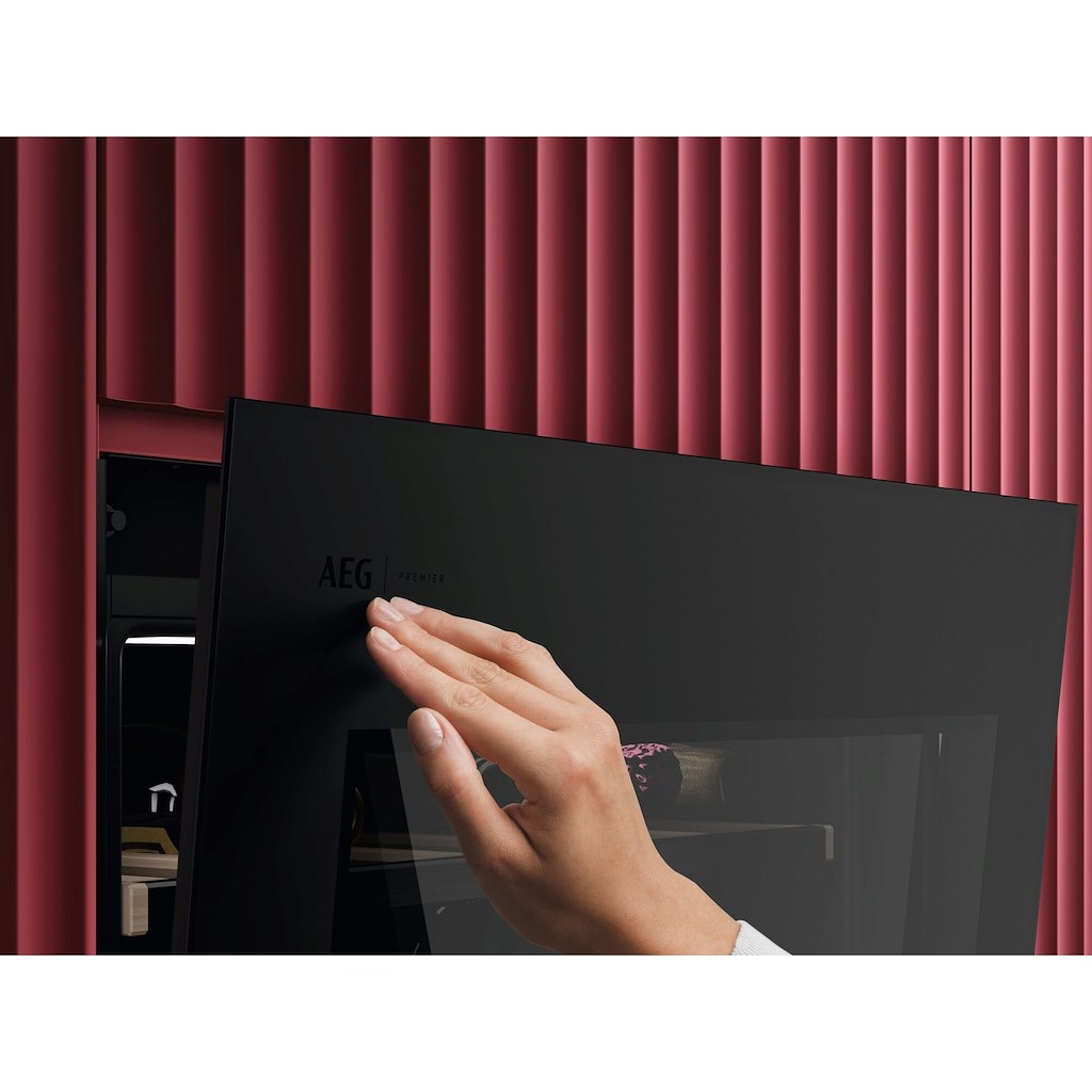AEG NKW8P21KAT Integrated Wine Cooler