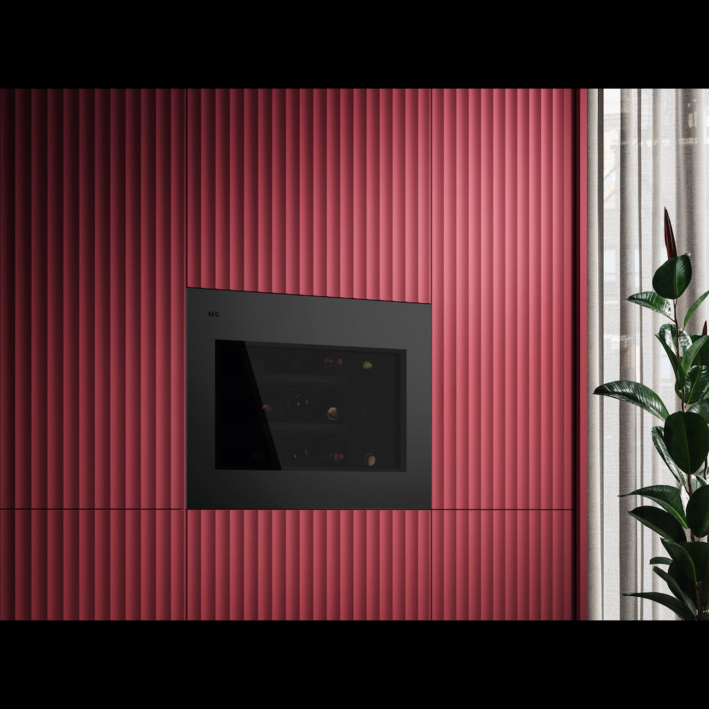 AEG NKW8P21KAT Integrated Wine Cooler