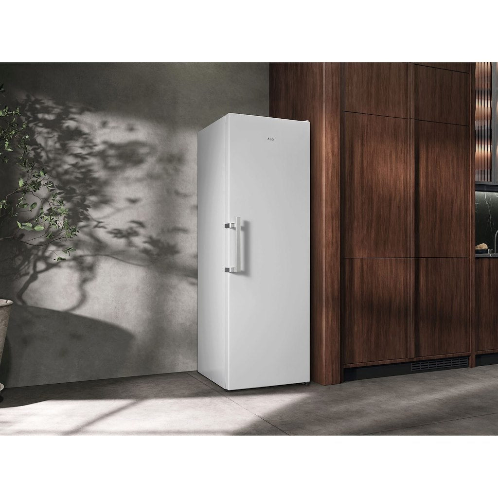 AEG ORK7M391EW 7000 Series Freestanding MultiFlow Fridge
