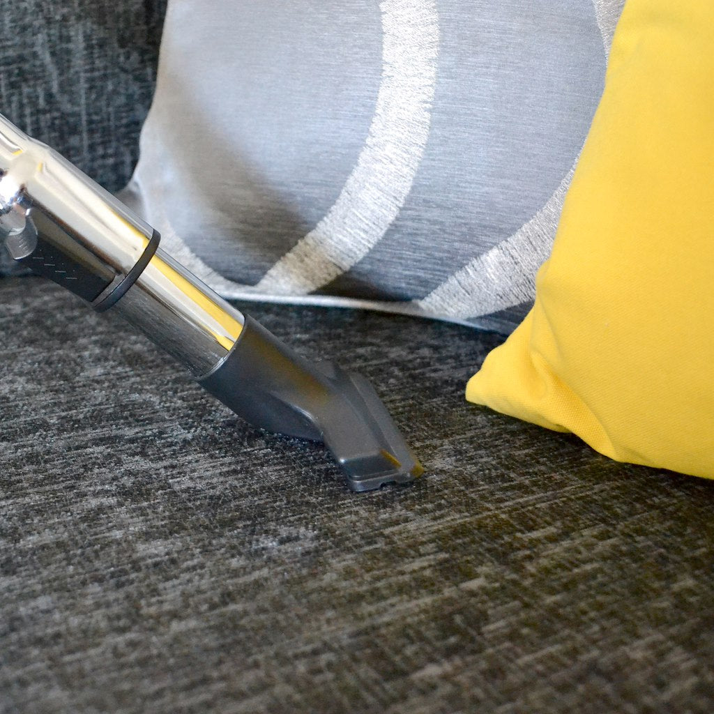 800W Bagless Pet Cylinder Vacuum - Silver/Red