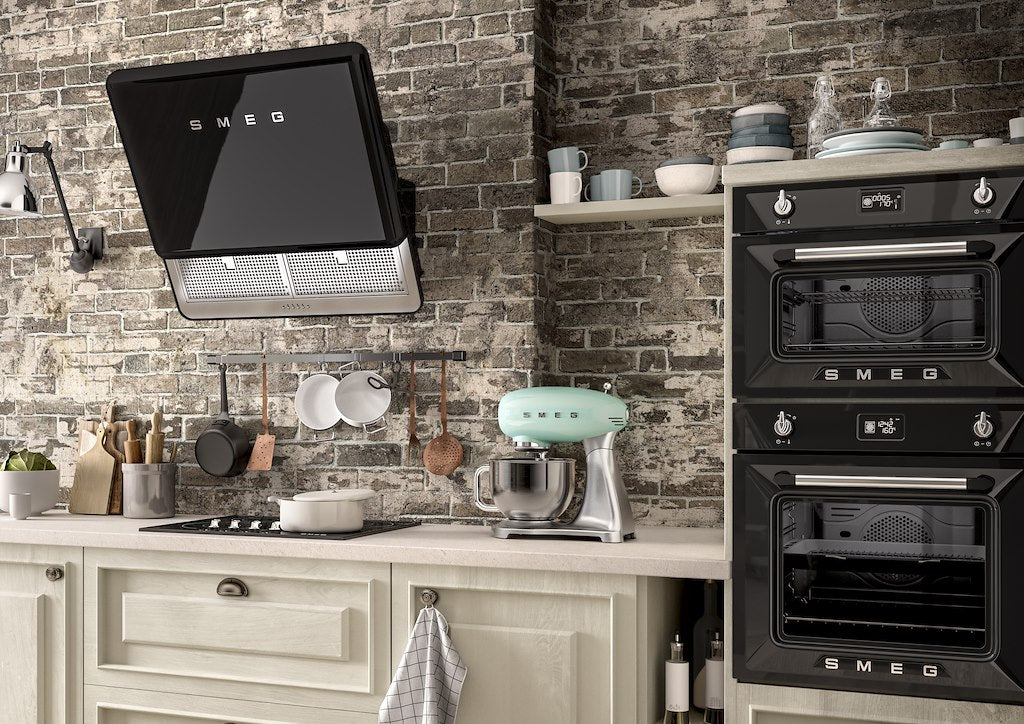 Smeg KFAB75BL 75cm 50s Style Retro Angled Hood, Black