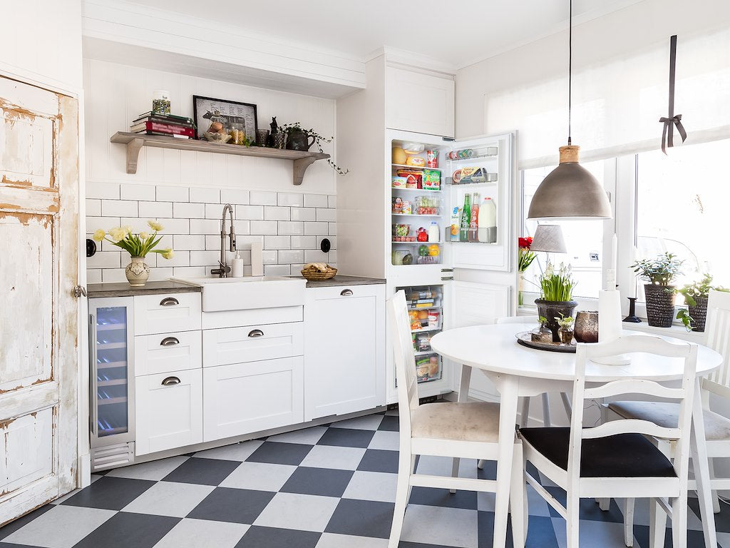 Montpellier MIFF5051F Integrated Frost Free Fridge Freezer