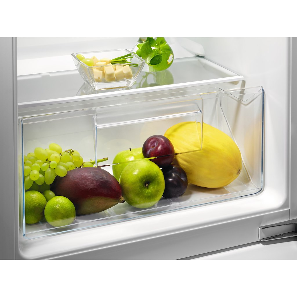 Zanussi ZRAN88FS In-Column Larder Fridge