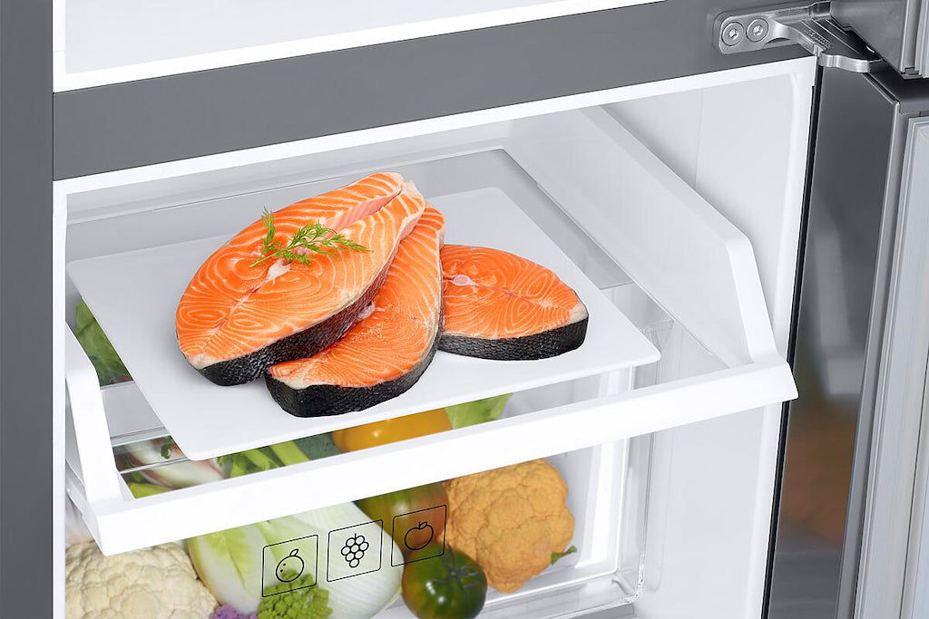 RS8000 3-Door American Style Fridge Freezer