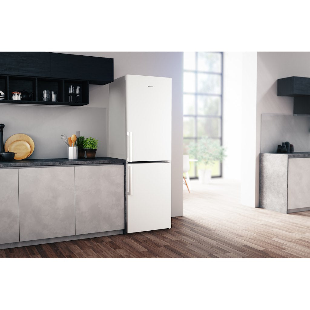 Hotpoint H5NT 811I W H 1 Fridge Freezer - White