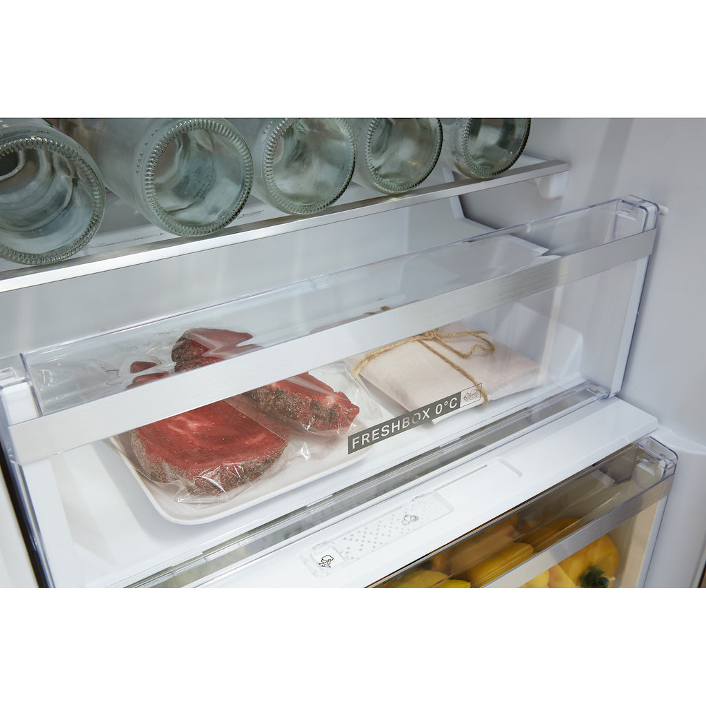 Whirlpool fridge freezer: frost free - W7 811O OX H (UK)
