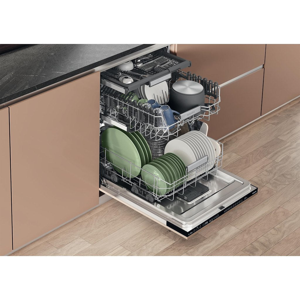 Hotpoint H7I HP42 L UK Built-In 15 Place Setting Dishwasher
