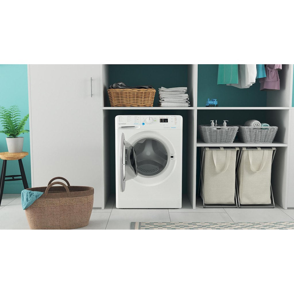 Freestanding front loading washing machine: 8,0kg - BWA 81485X W UK N