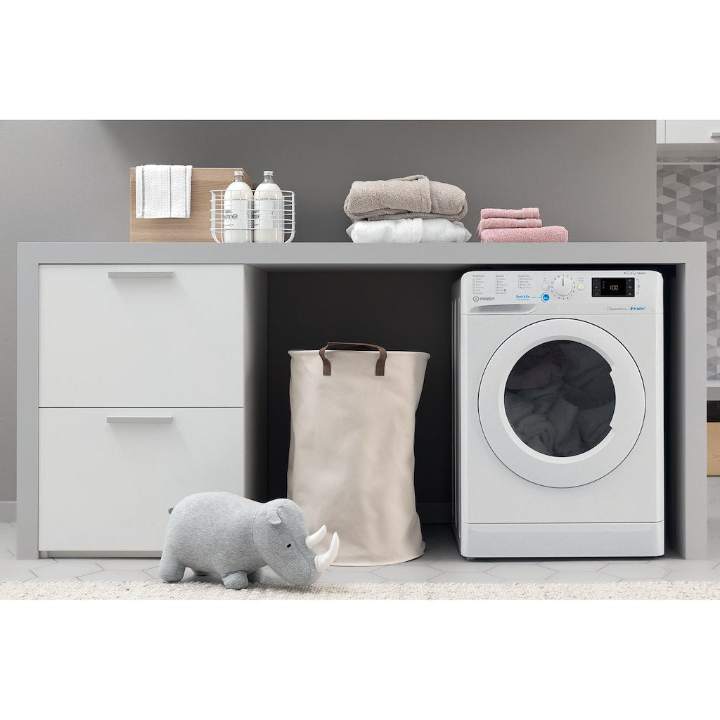 Freestanding washer dryer: 8,0kg - BDE 86436X W UK N