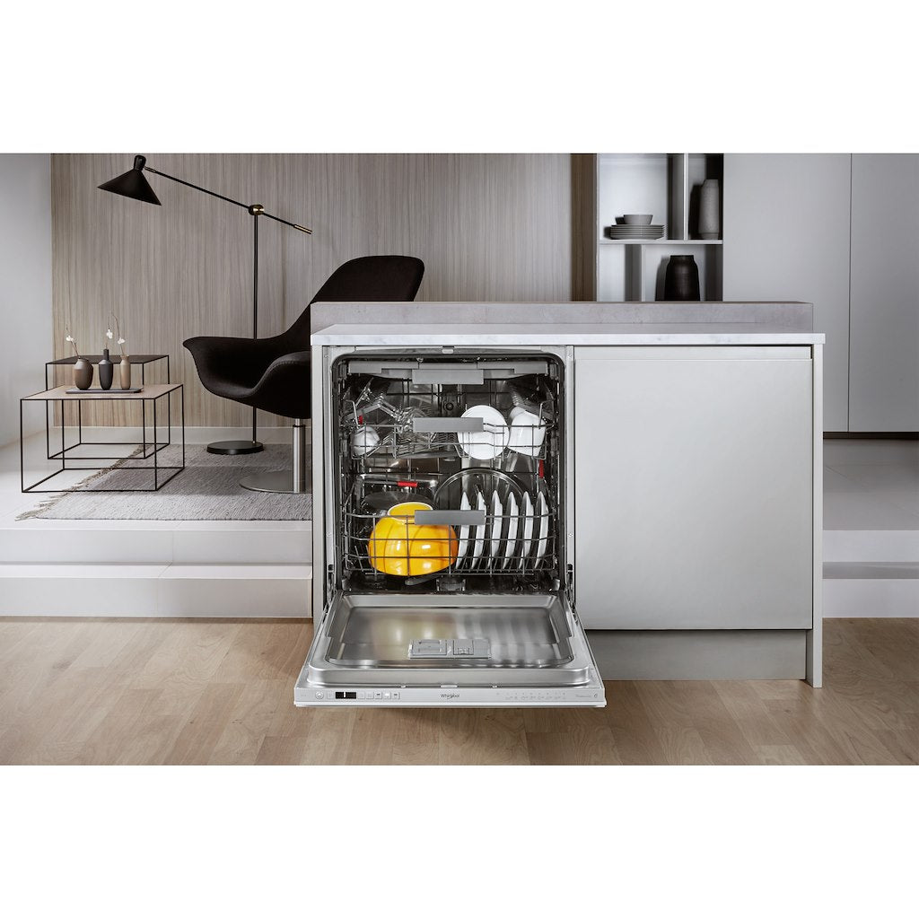 Whirlpool Integrated Dishwasher: in Silver - WIC 3C23 PEF UK