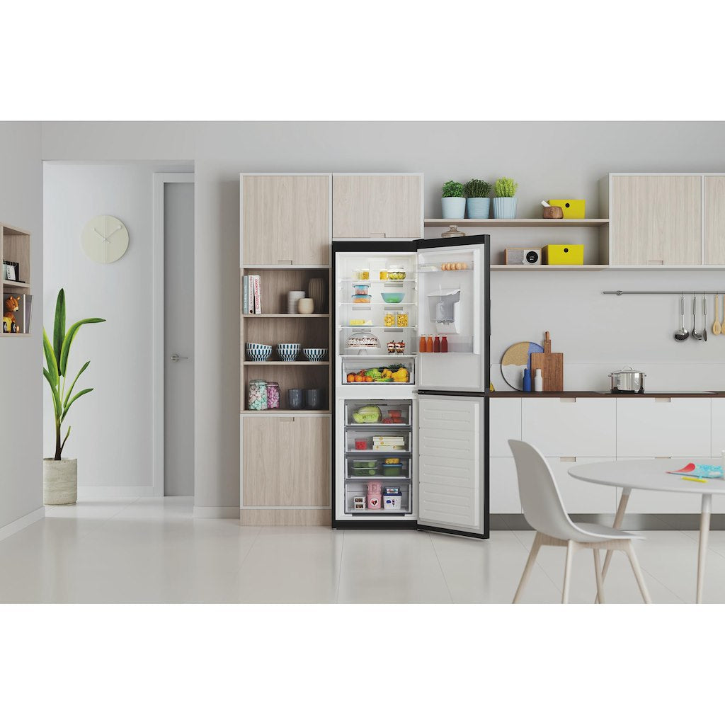 Freestanding fridge freezer: frost free - INFC8 50TI1 K AQUA 1