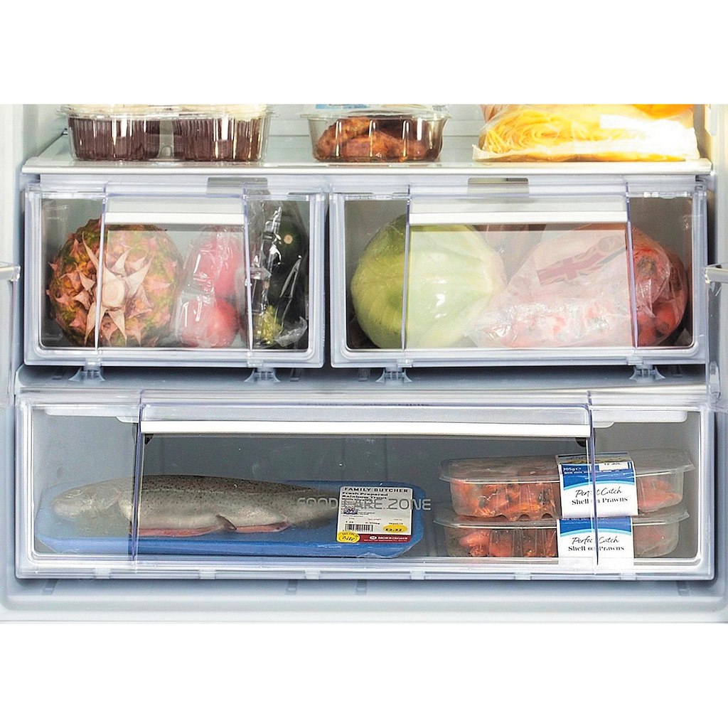 Hotpoint freestanding fridge freezer: frost free