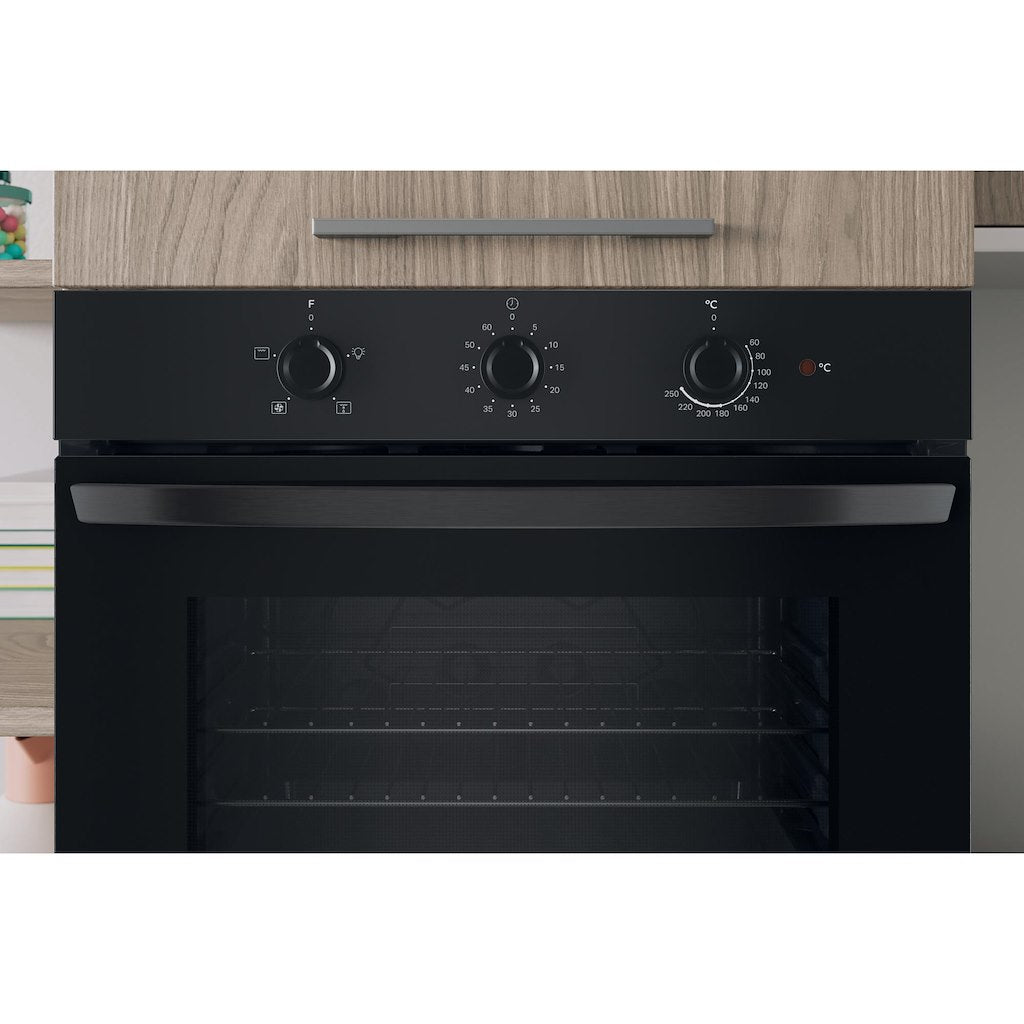 Single Static Oven - Eco Cleaning - Static Oven - 71L With 3 Dial With Timer And A Energy In Black