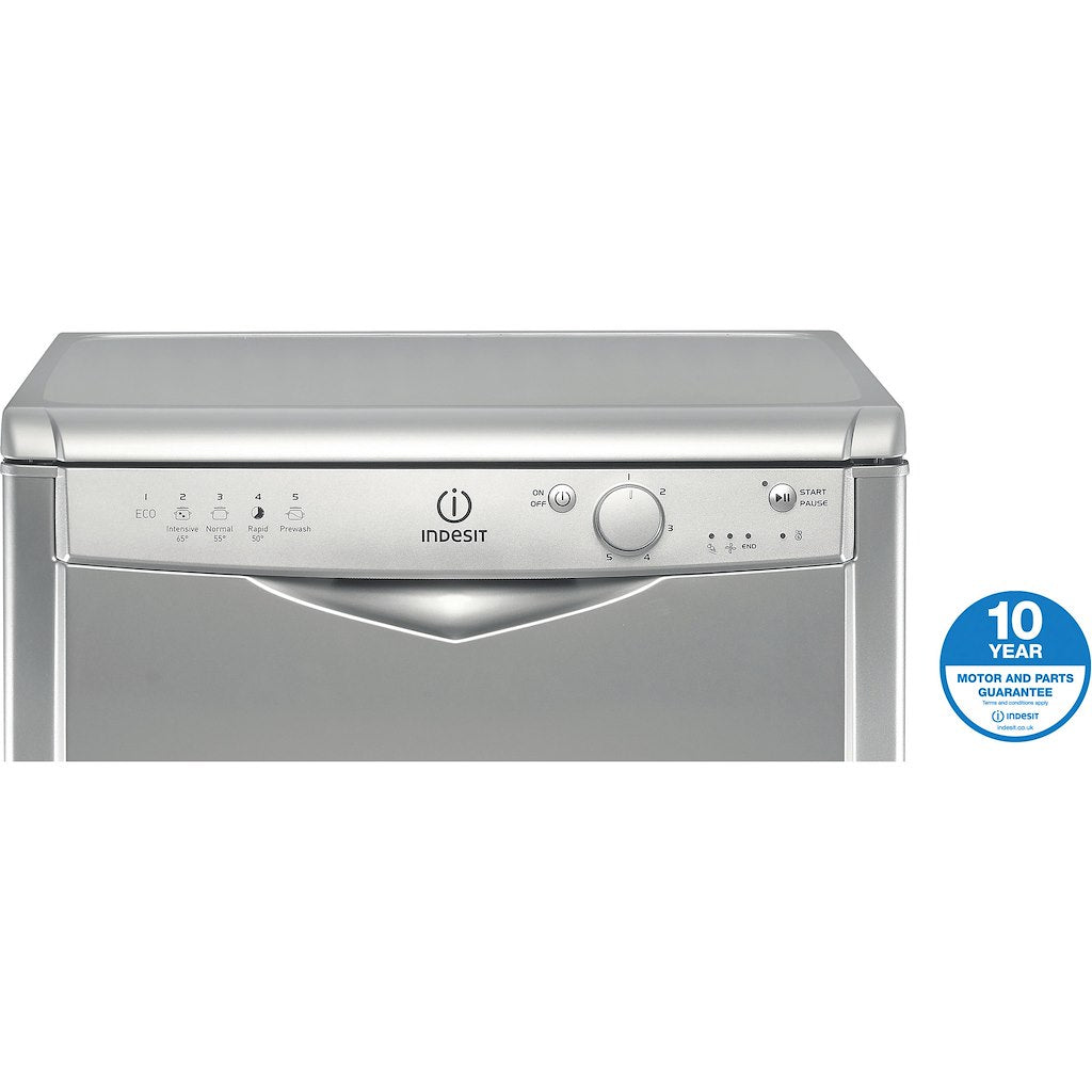 Dishwasher: full size, silver colour