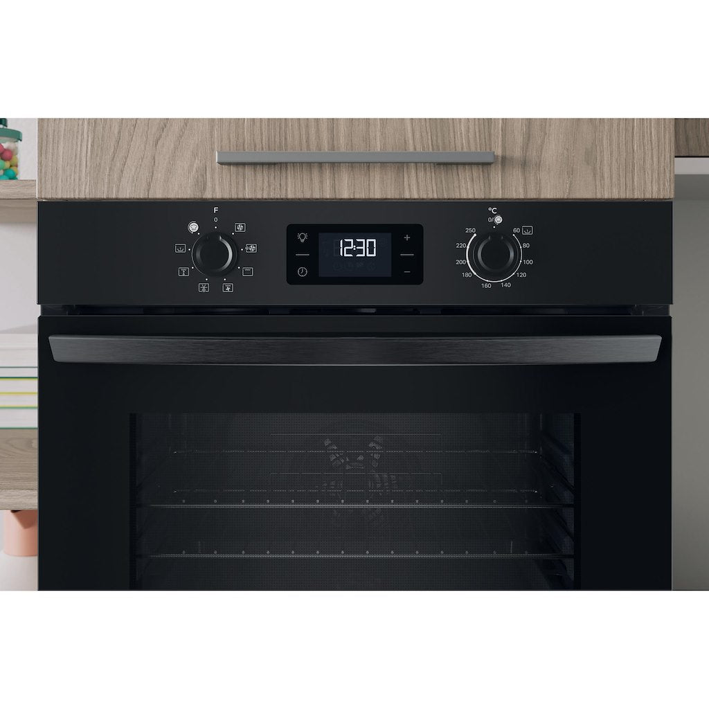 Turn&Go Single Fan Oven - Enamel Coating - - 66L With 2 Dial, Digital Display Timer And A Energy In Black