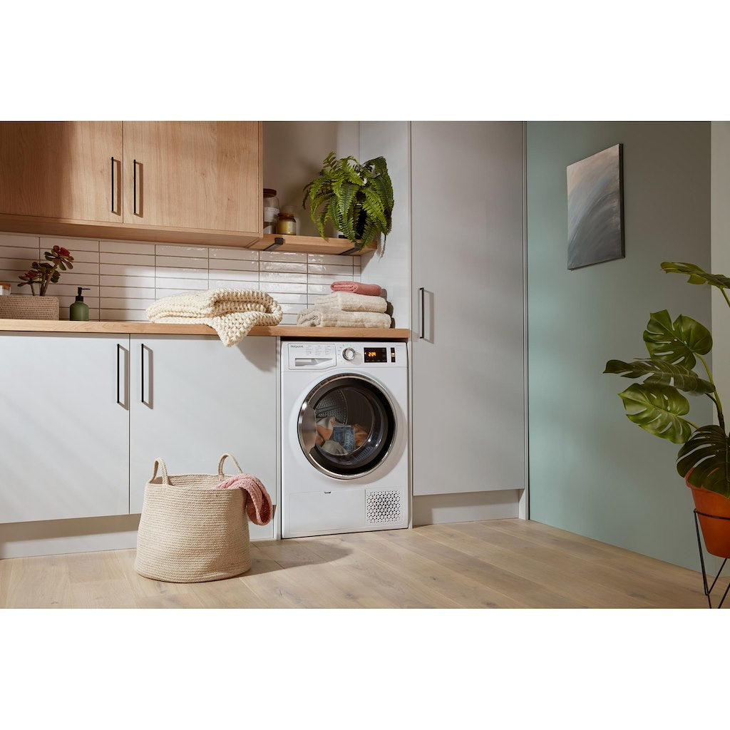 Hotpoint ActiveCare Heat Pump Tumble Dryer - White - 8kg - A++ Rated - NT M11 82XB