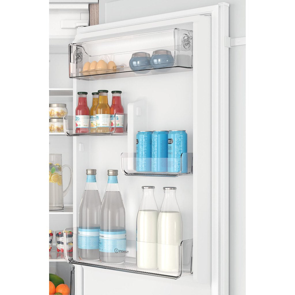 Built in fridge freezer - INC18 T111 UK