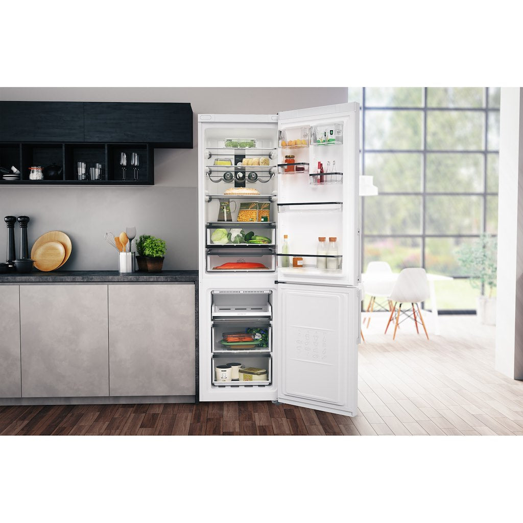 Hotpoint H7NT 911T W H 1 Fridge Freezer - White