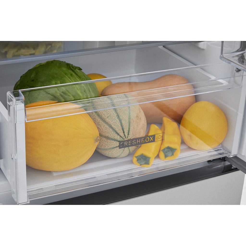 Whirlpool fridge freezer - W5 821E OX UK