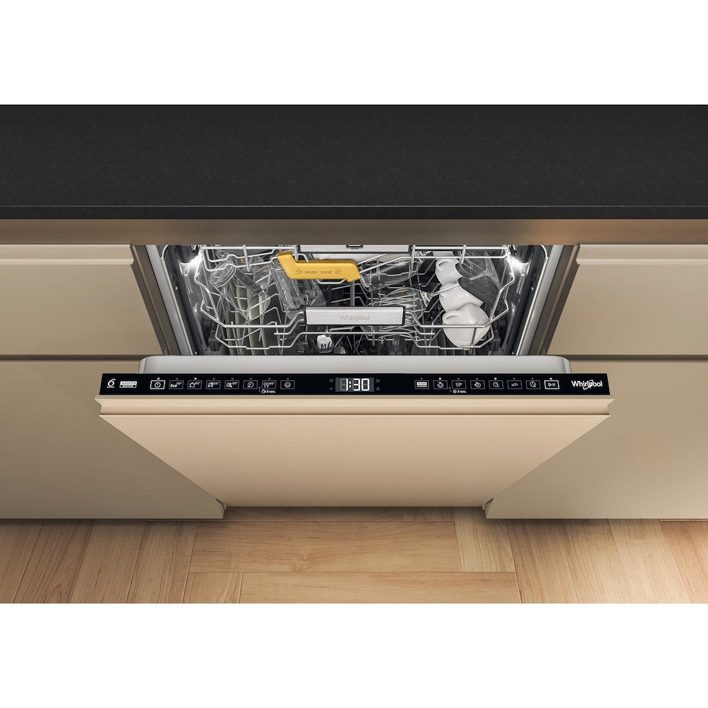 Whirlpool Integrated Dishwasher: in Black - W8IA15M3TU UK