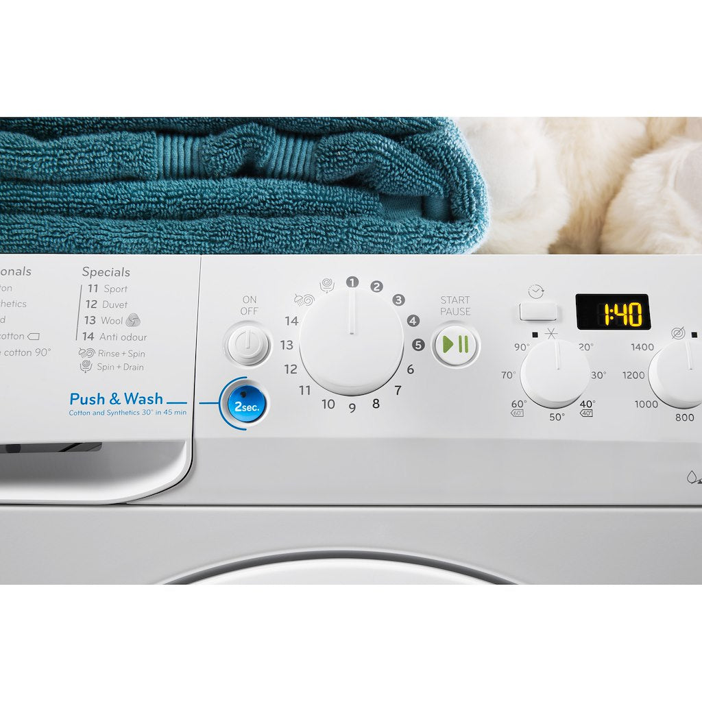 Freestanding front loading washing machine: 7kg