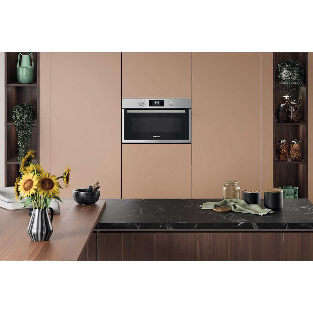 Class 2 Mw Grill Microwaves - 1000 (Mw) - 800W (Grill) - 385Mm With 31L And Dynamic Crisp In Stainless Steel