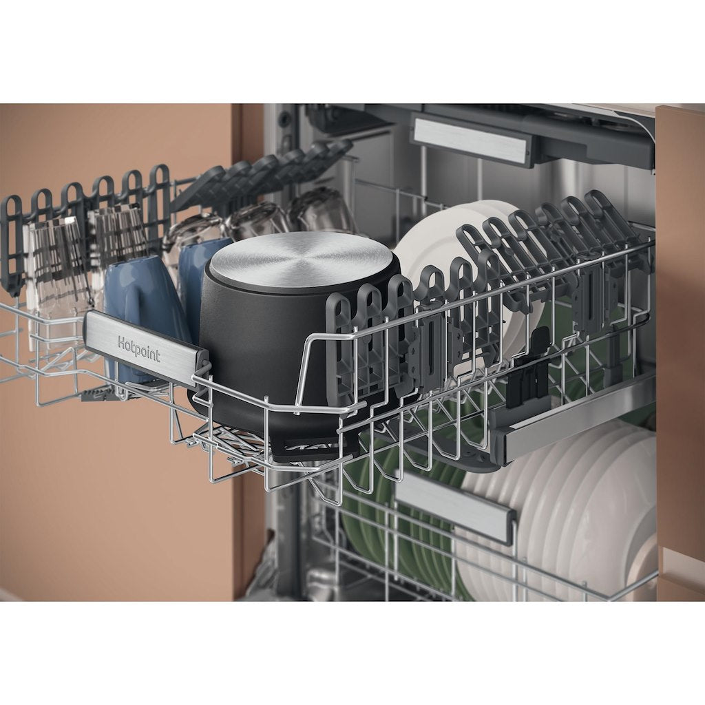 Hotpoint H7I HP42 L UK Built-In 15 Place Setting Dishwasher