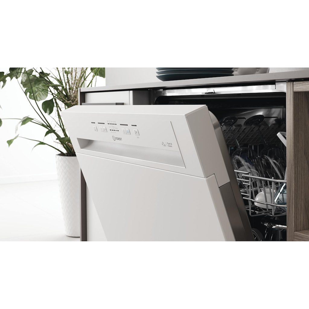 Indesit Semi integrated dishwasher: full size, white colour - DBE 2B19 UK