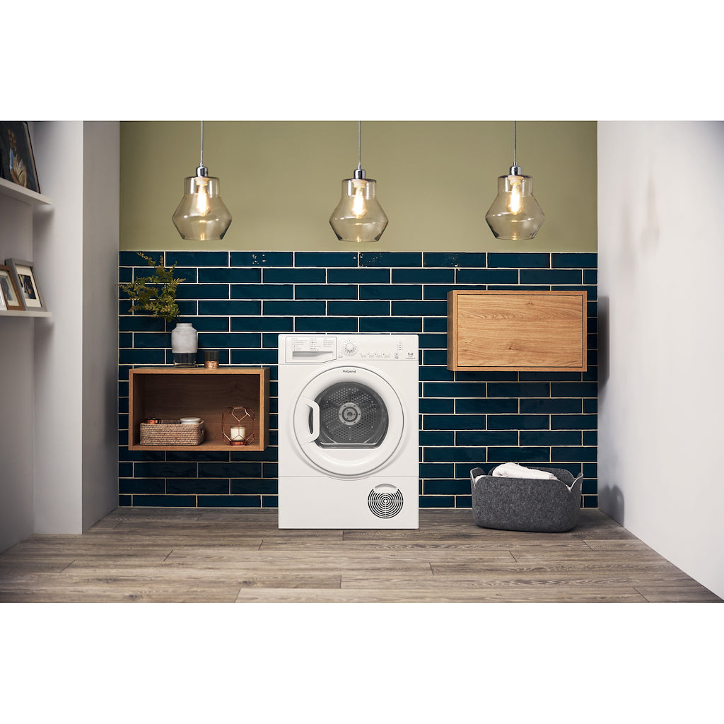 Hotpoint condenser tumble dryer: freestanding, 9kg