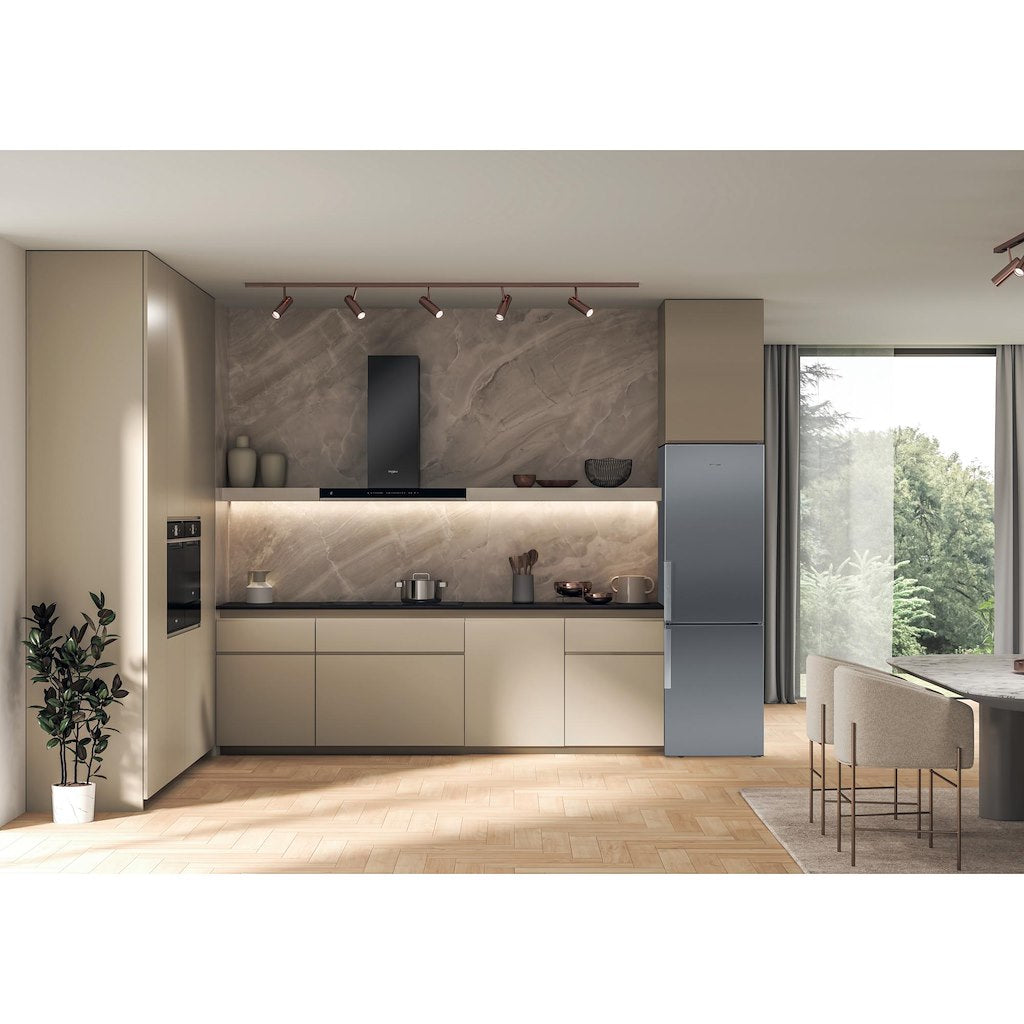 Whirlpool fridge freezer - W5 821E OX UK