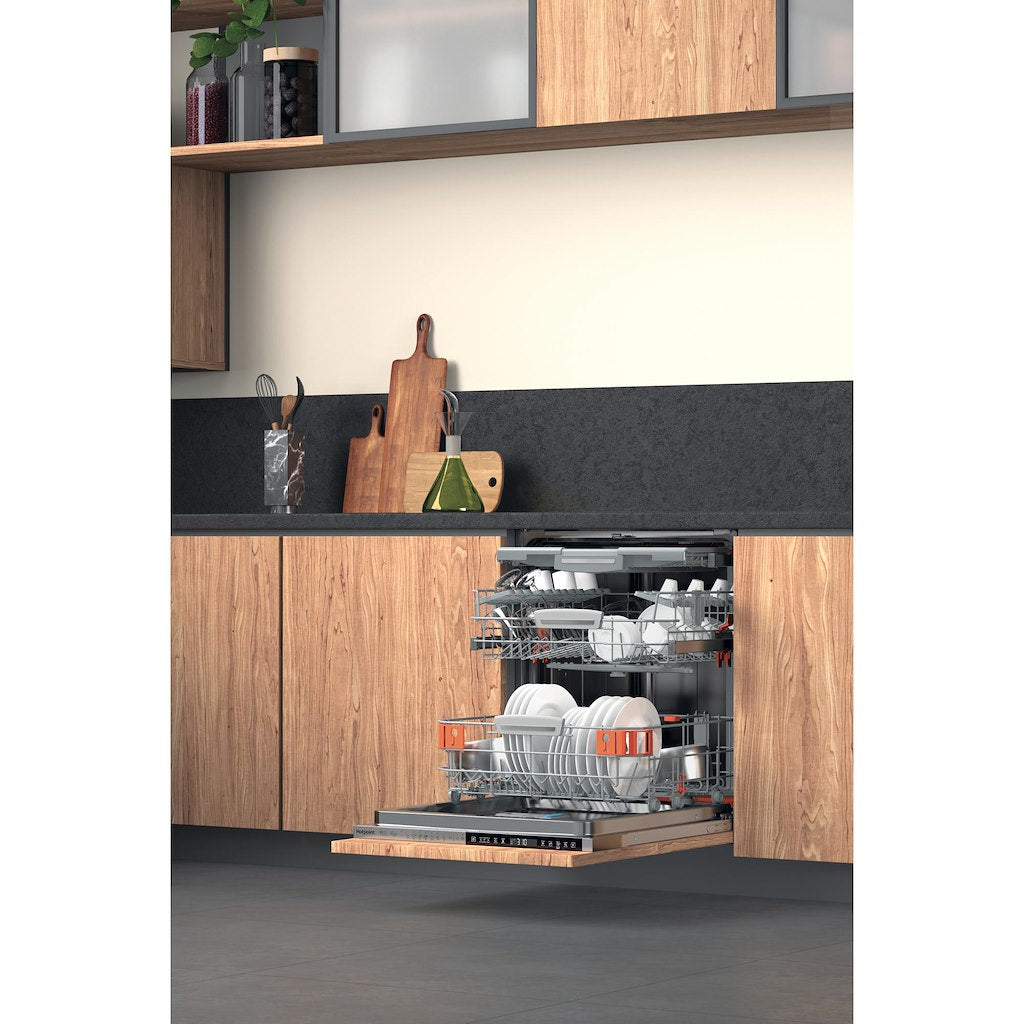 Hotpoint HIP 4O539 WLEGT UK Integrated Dishwasher
