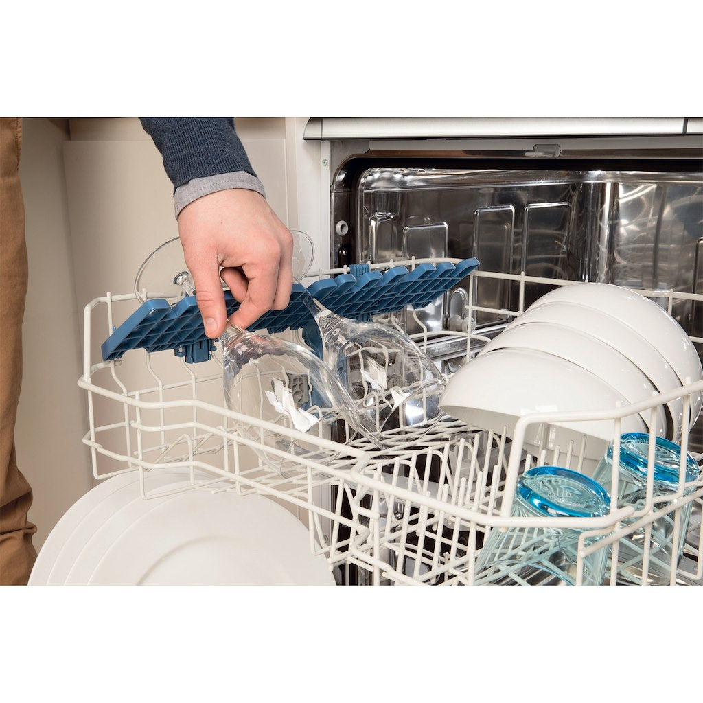 Dishwasher: full size, silver colour