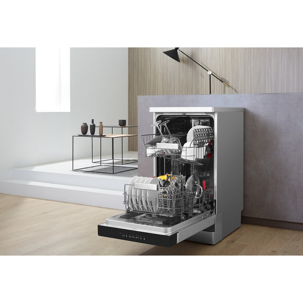 Whirlpool Dishwasher: in Stainless Steel, Slimline - WSFO 3T223 PC X UK