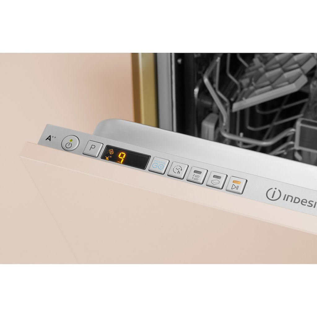 Integrated dishwasher: slim, silver colour