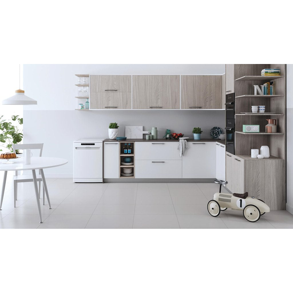 Dishwasher: full size, white colour - DFC 2C24 UK