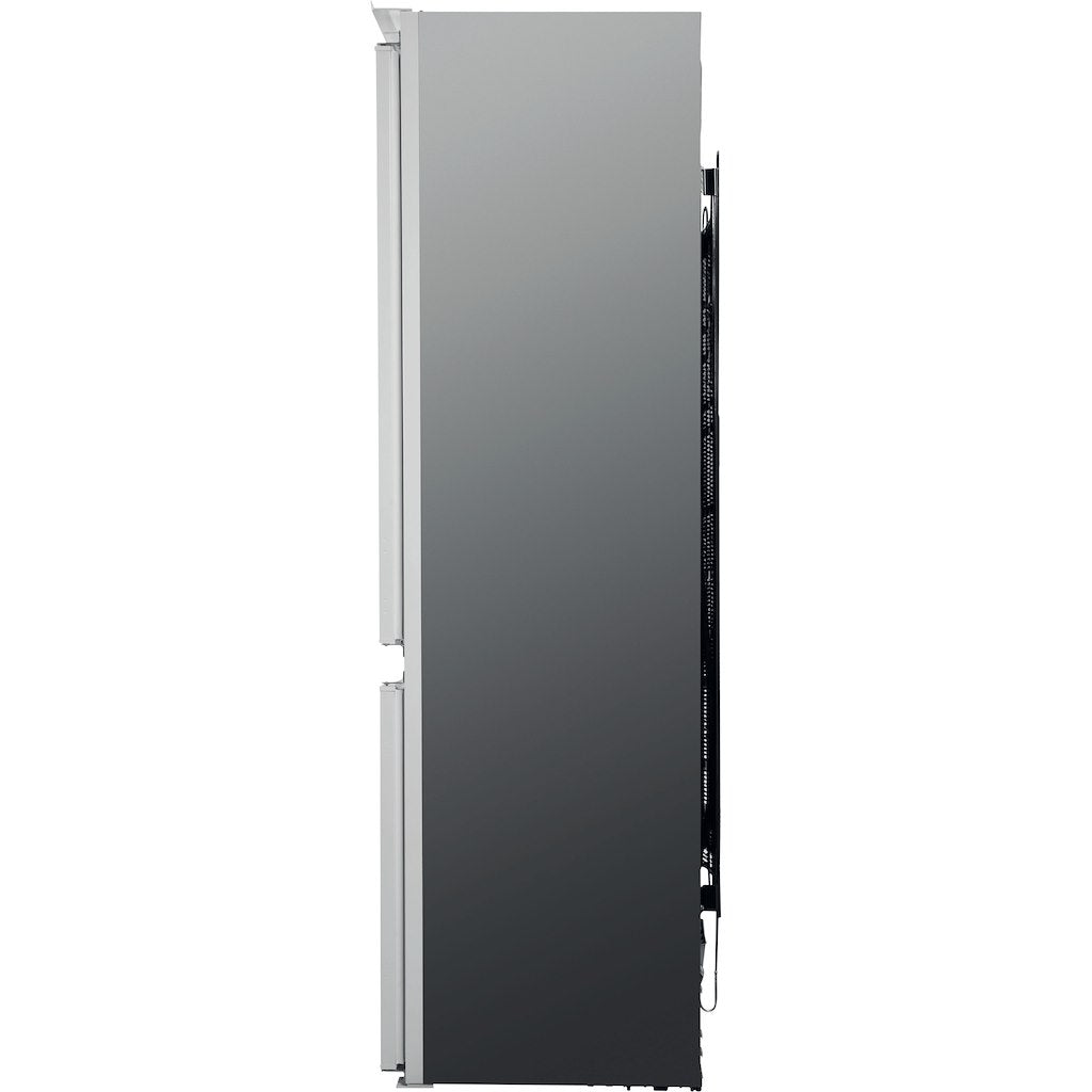 Built in fridge freezer