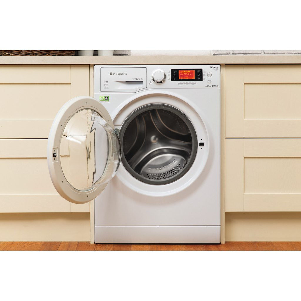 Hotpoint freestanding front loading washing machine: 10kg