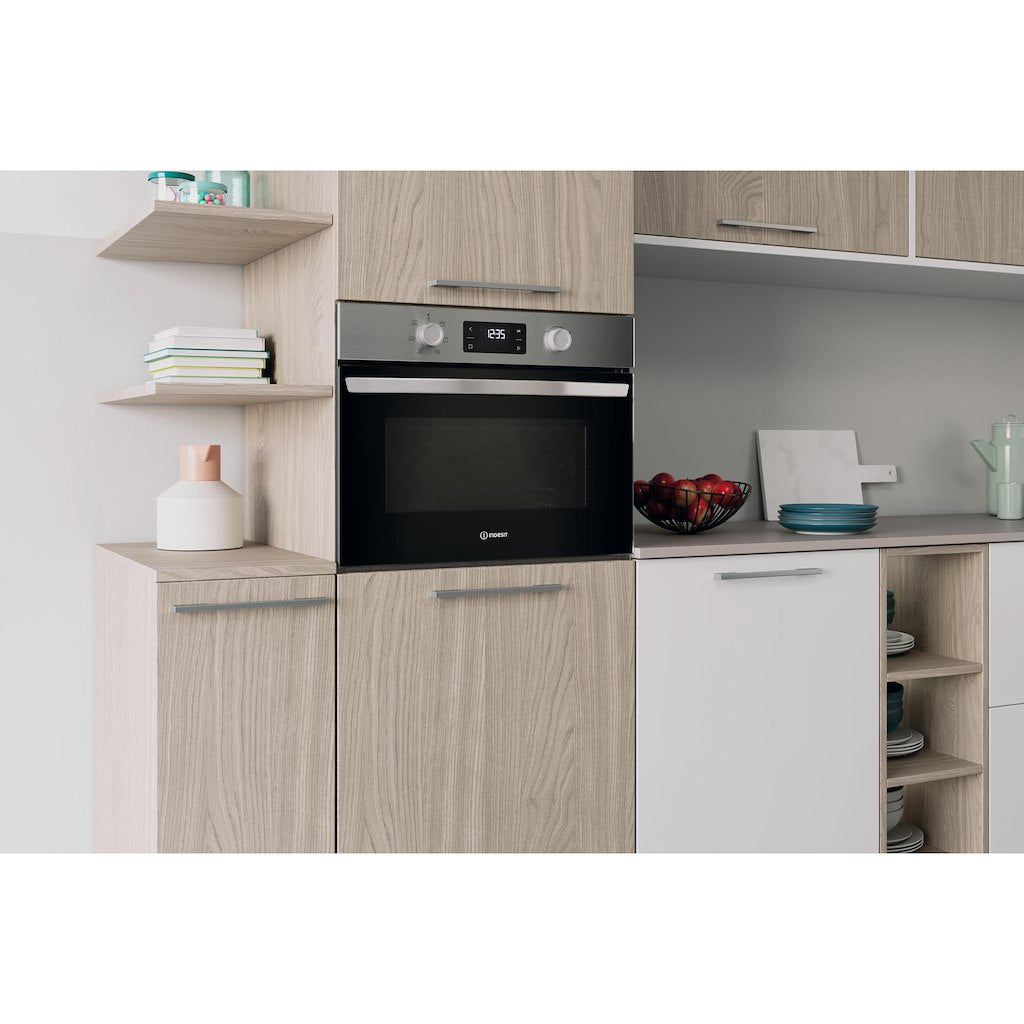 Mw Grill Microwaves - 700W (Grill) - 385Mm With 40L, Digital Display And Quartz Grill In Stainless Steel
