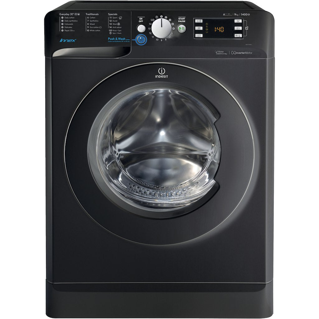 Freestanding front loading washing machine: 9kg