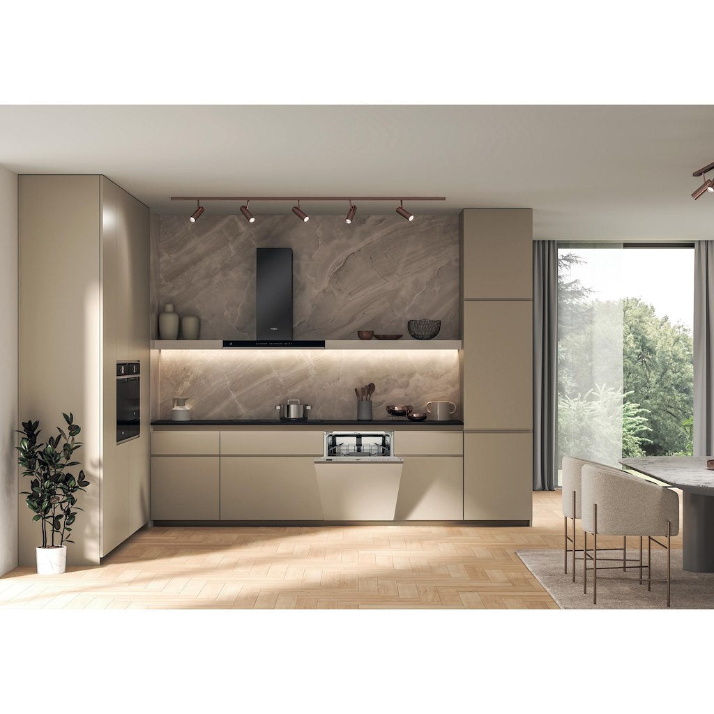 Whirlpool Integrated Dishwasher: in Silver - W2I HD524  UK