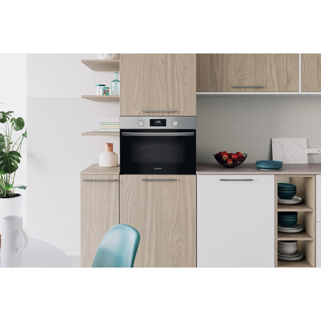 Mw Grill Microwaves - 700W (Grill) - 385Mm With 40L, Digital Display And Quartz Grill In Stainless Steel