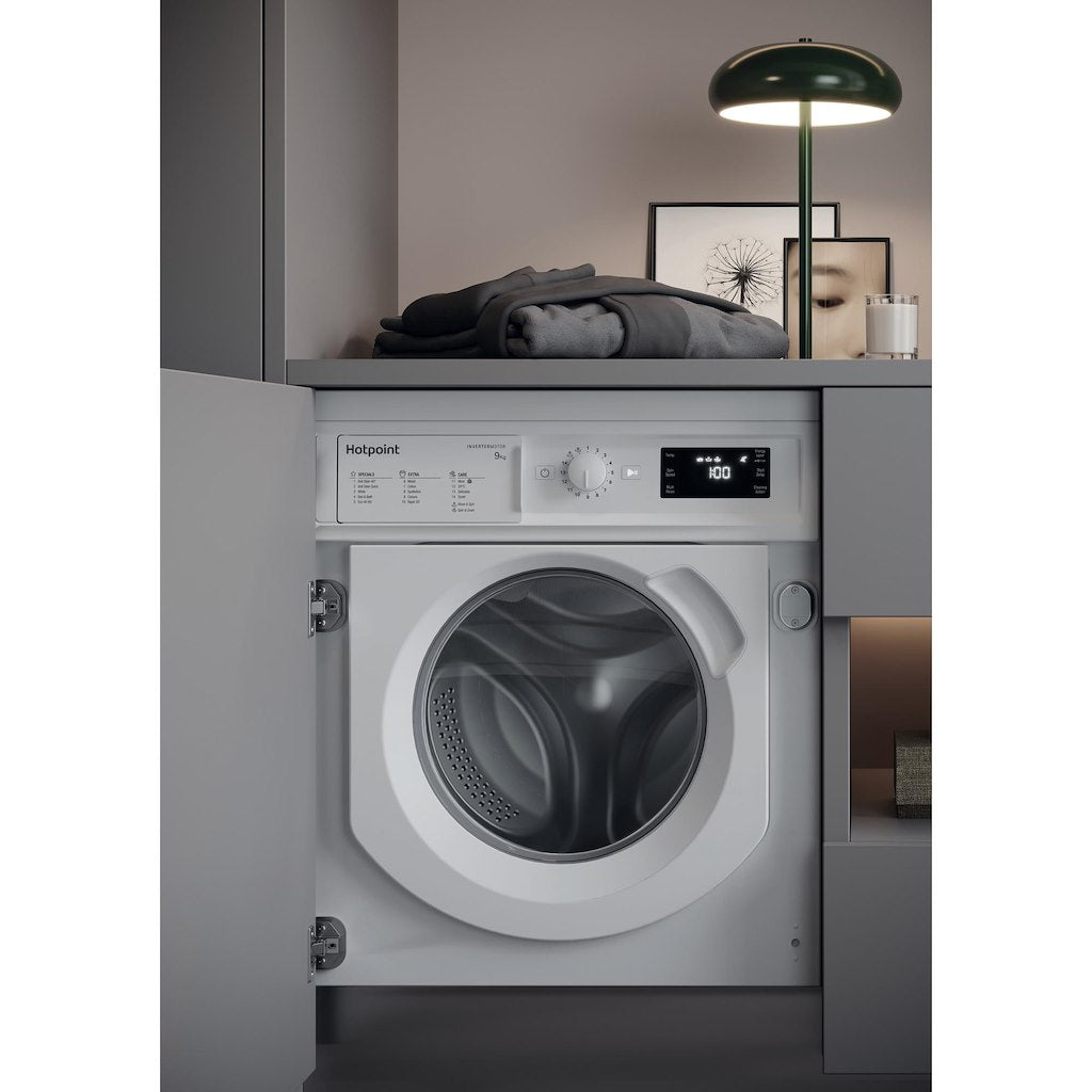Hotpoint BI WMHG 91484 UK Integrated Washing Machine