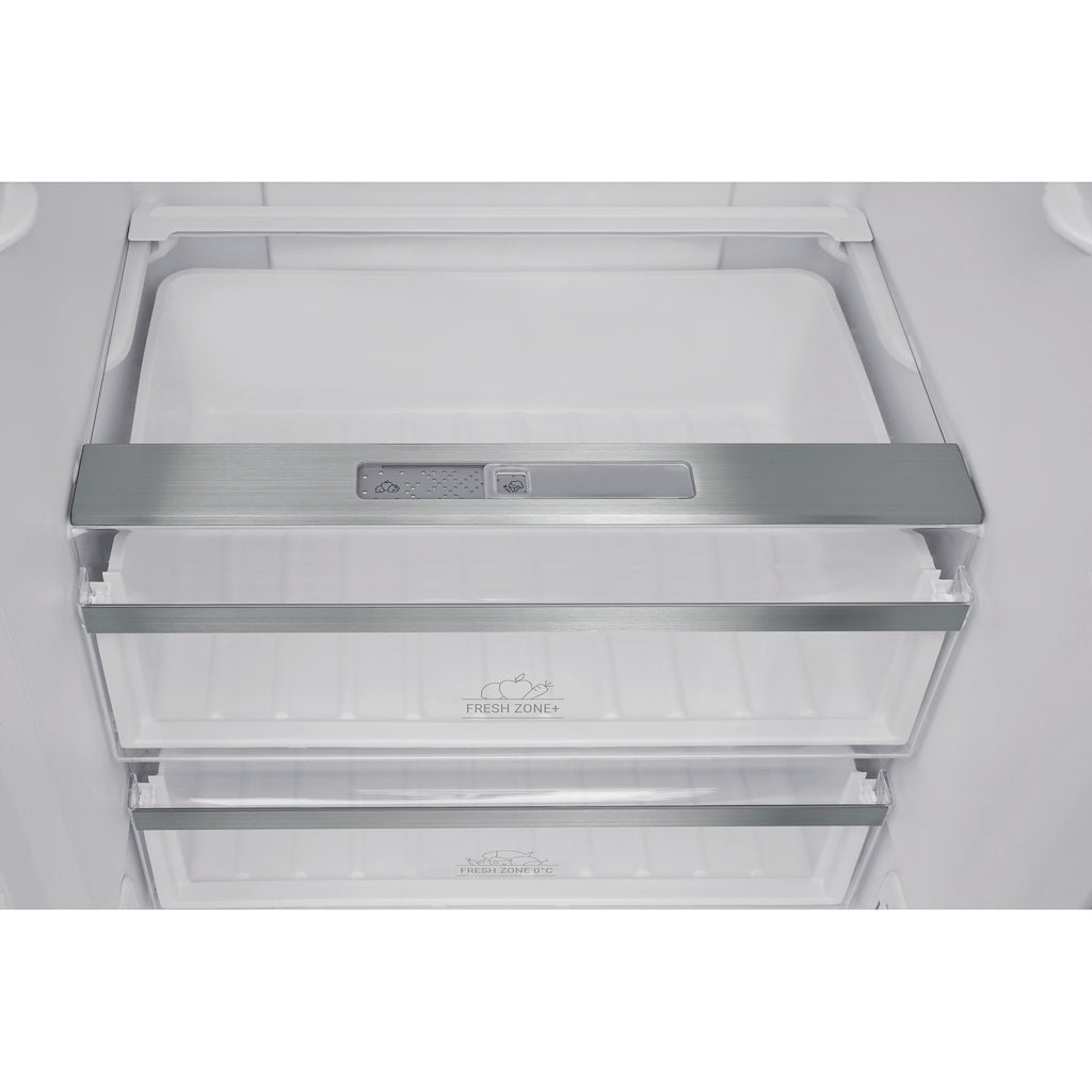Hotpoint freestanding fridge freezer: frost free