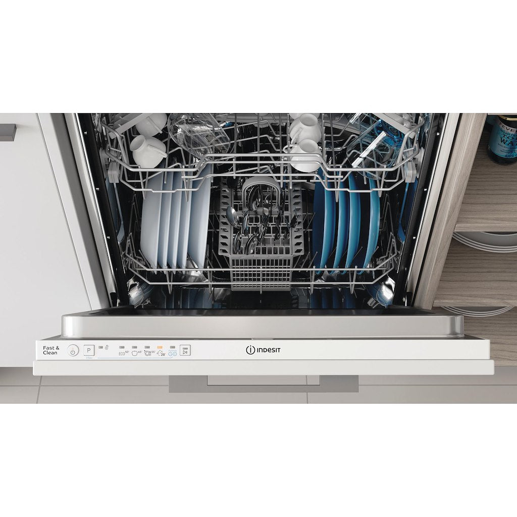 Indesit Push&Go D2I HL326 UK Full Size Integrated Dishwasher