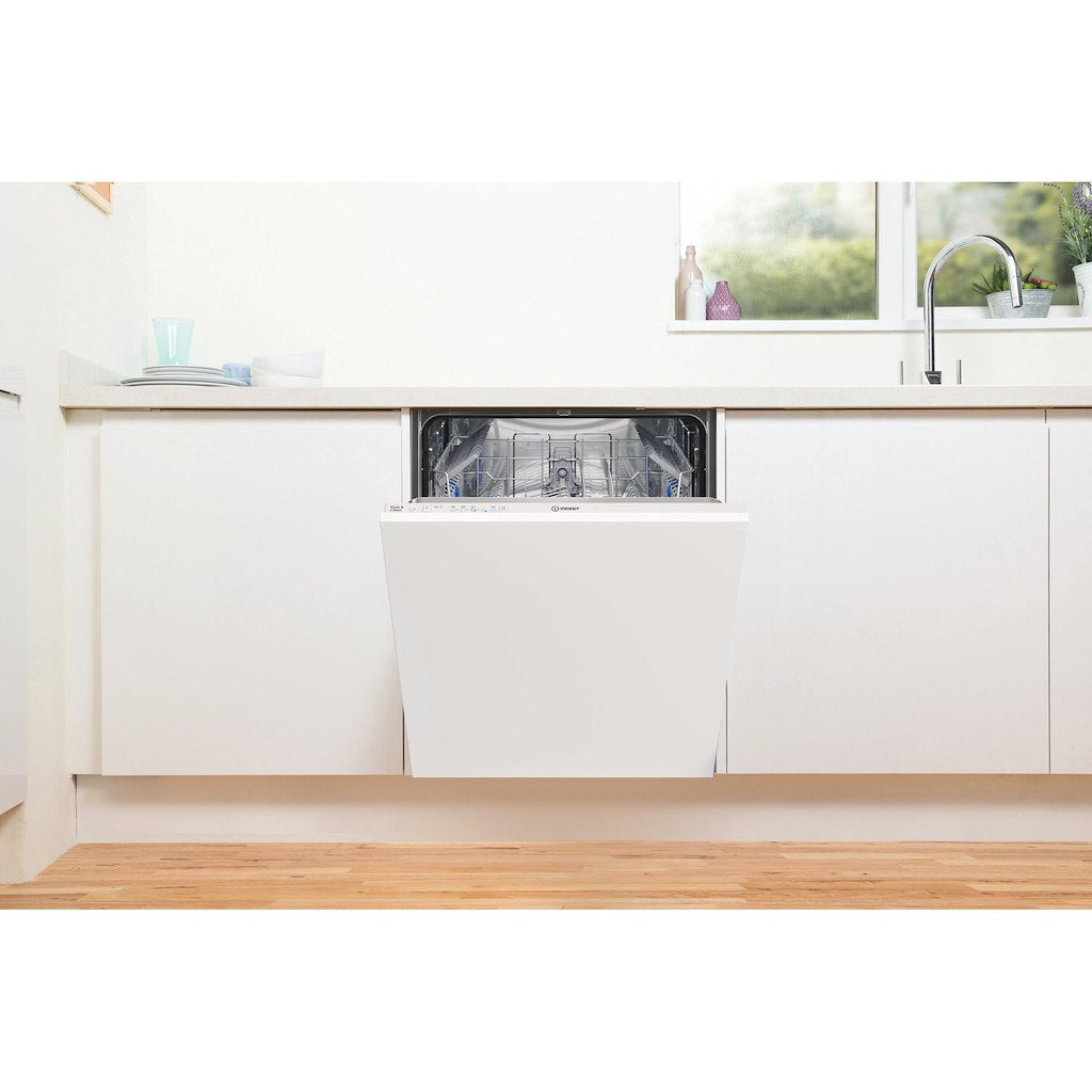 Indesit Push&Go D2I HL326 UK Full Size Integrated Dishwasher