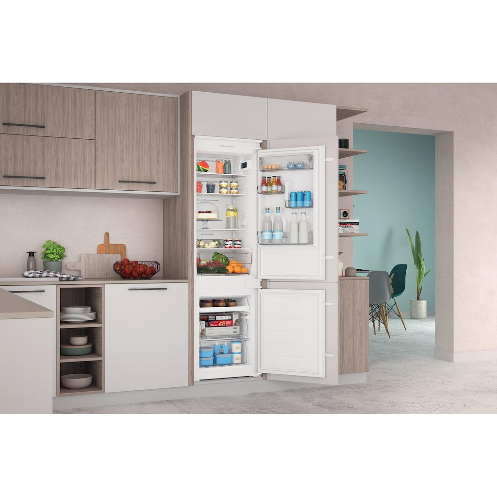 Built in fridge freezer - INC18 T111 UK