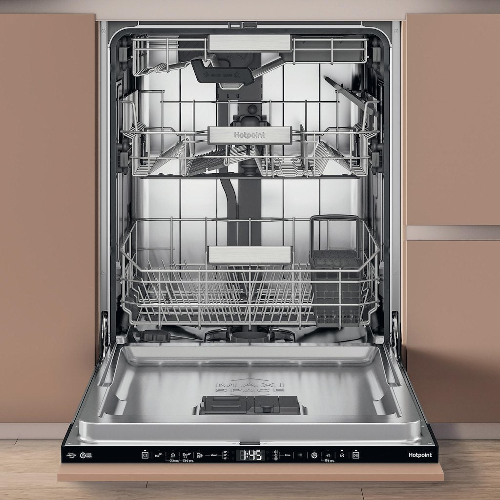 Hotpoint H8I HT59 LS UK Hydroforce Built-In 14 Place Setting Dishwasher