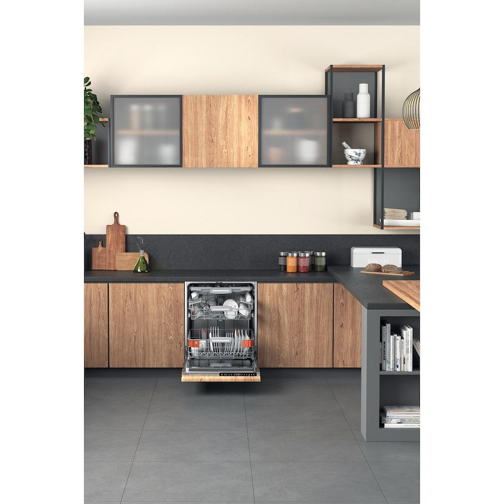 Hotpoint HIP 4O539 WLEGT UK Integrated Dishwasher