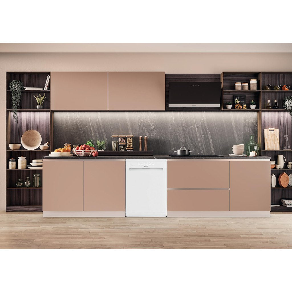 Hotpoint H2FHL626 60cm Dishwasher - White