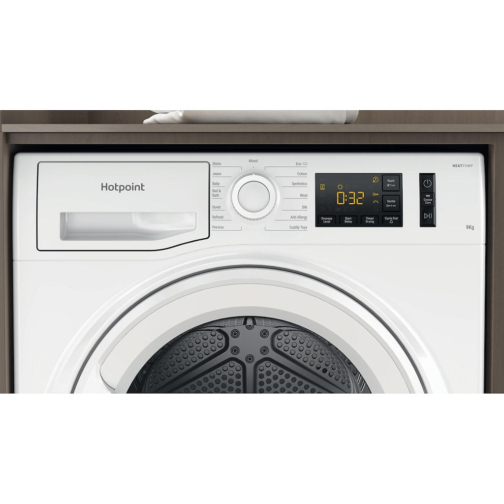 Hotpoint NT M11 92 UK Freestanding 9kg Heat Pump Tumble Dryer - White